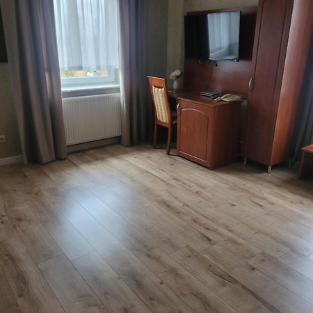 Hotel Arkadia Konskie Екстер'єр фото