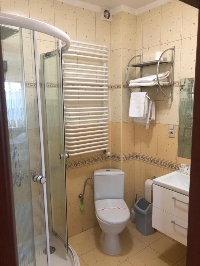 Hotel Arkadia Konskie Екстер'єр фото